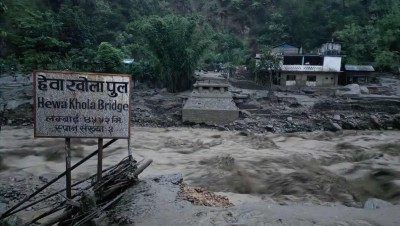बाढी–पहिरोबाट विभिन्न राजमार्गहरु अवरूद्ध